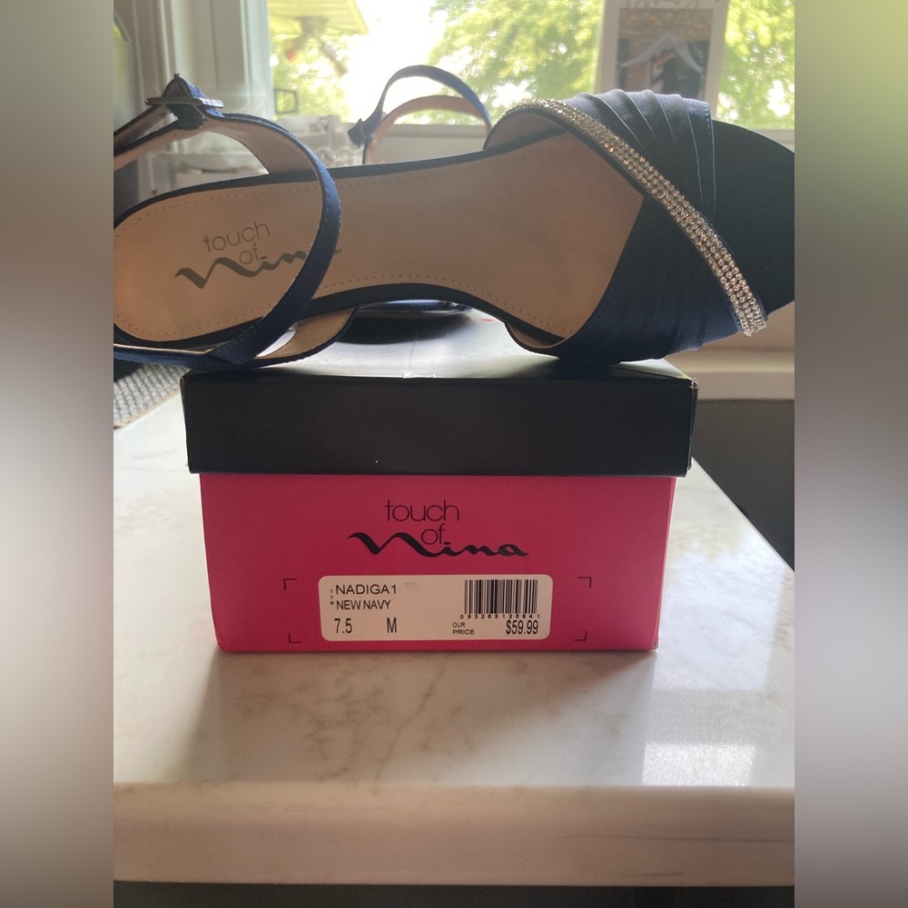 Touch of Nina navy shoes. Never worn